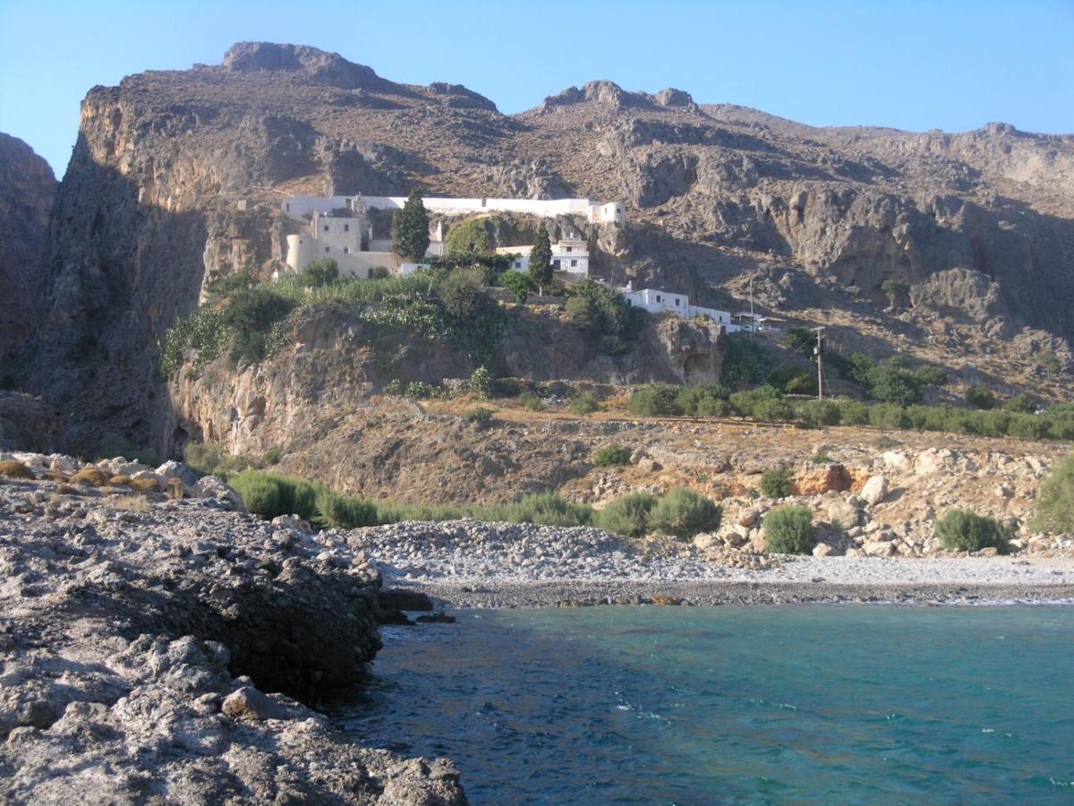 Isalo Villa Макригиалос Экстерьер фото